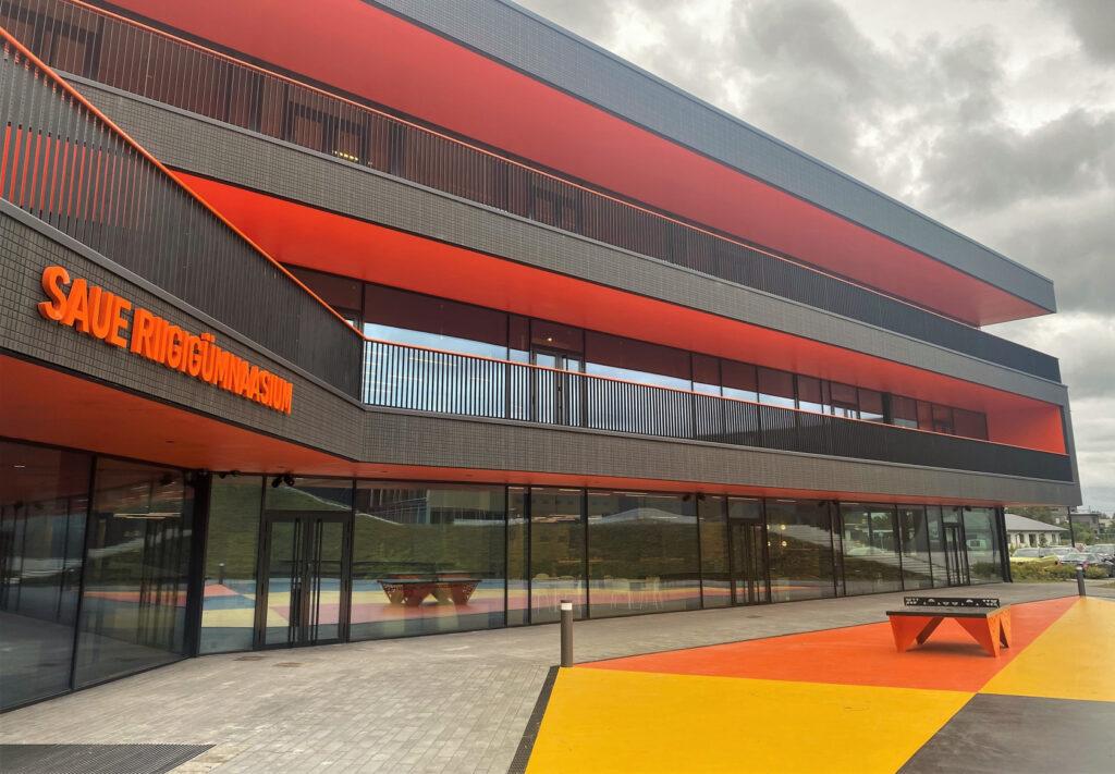 Saue Riigigümnaasium ja spordihoone